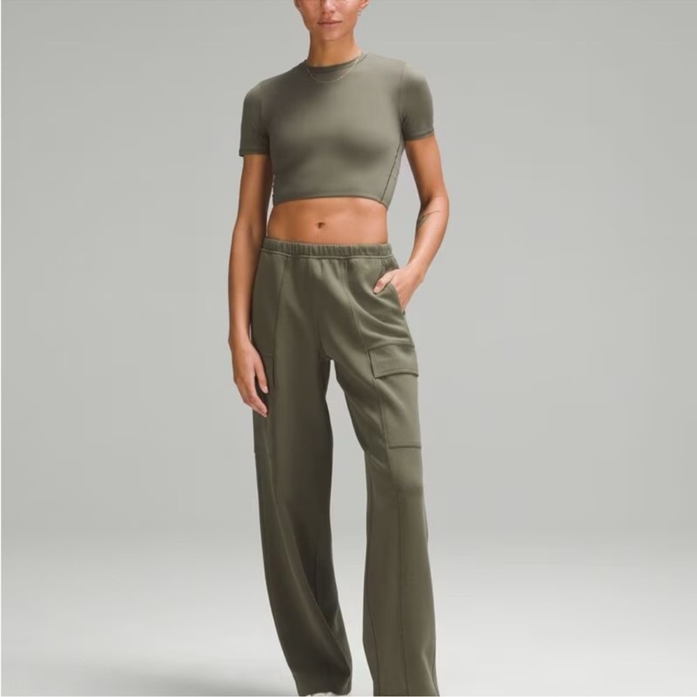 Lululemon softstreme Wide Leg cargo Pants 4